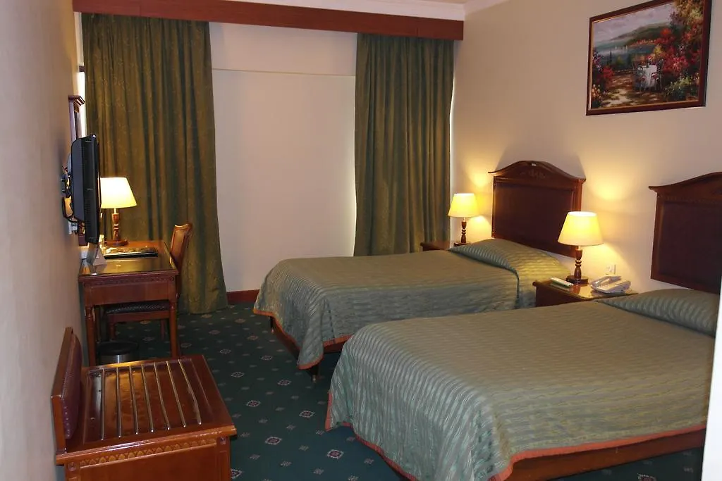 Mount Royal Hotel Дубай 2*,
