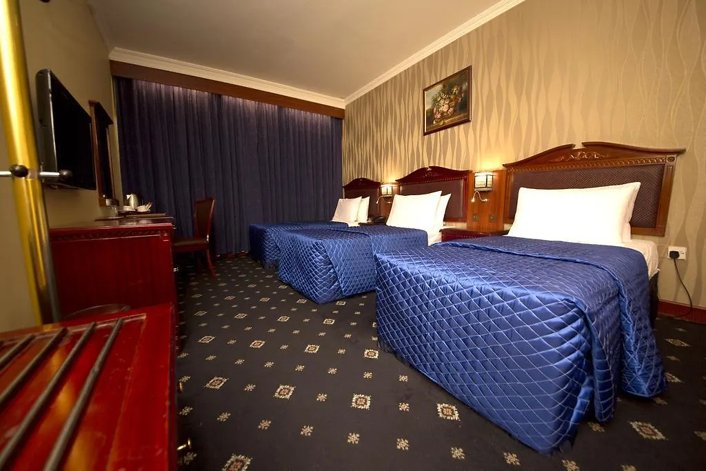 Mount Royal Hotel Дубай 2*,